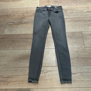 Frame jeans. Size 26. Skinny jeans.